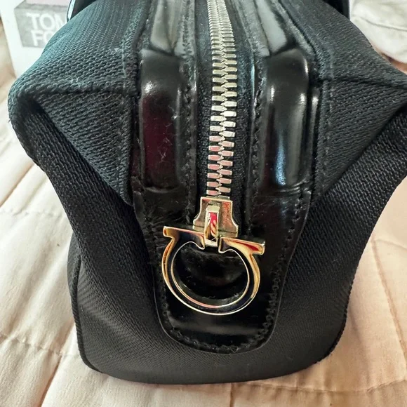 Vintage Salvatore Ferragamo Black Nylon & Patent Leather Mini Bag - Picture 4 of 9